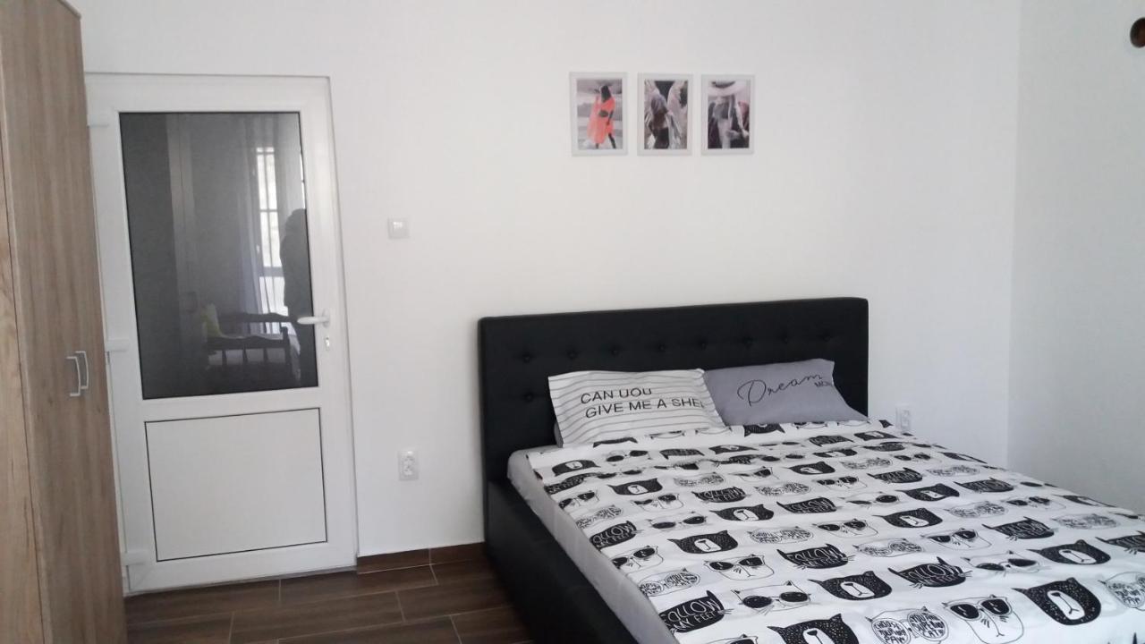 Ferienwohnung Stan Na Dan Dunja 2 Vrsac Exterior foto